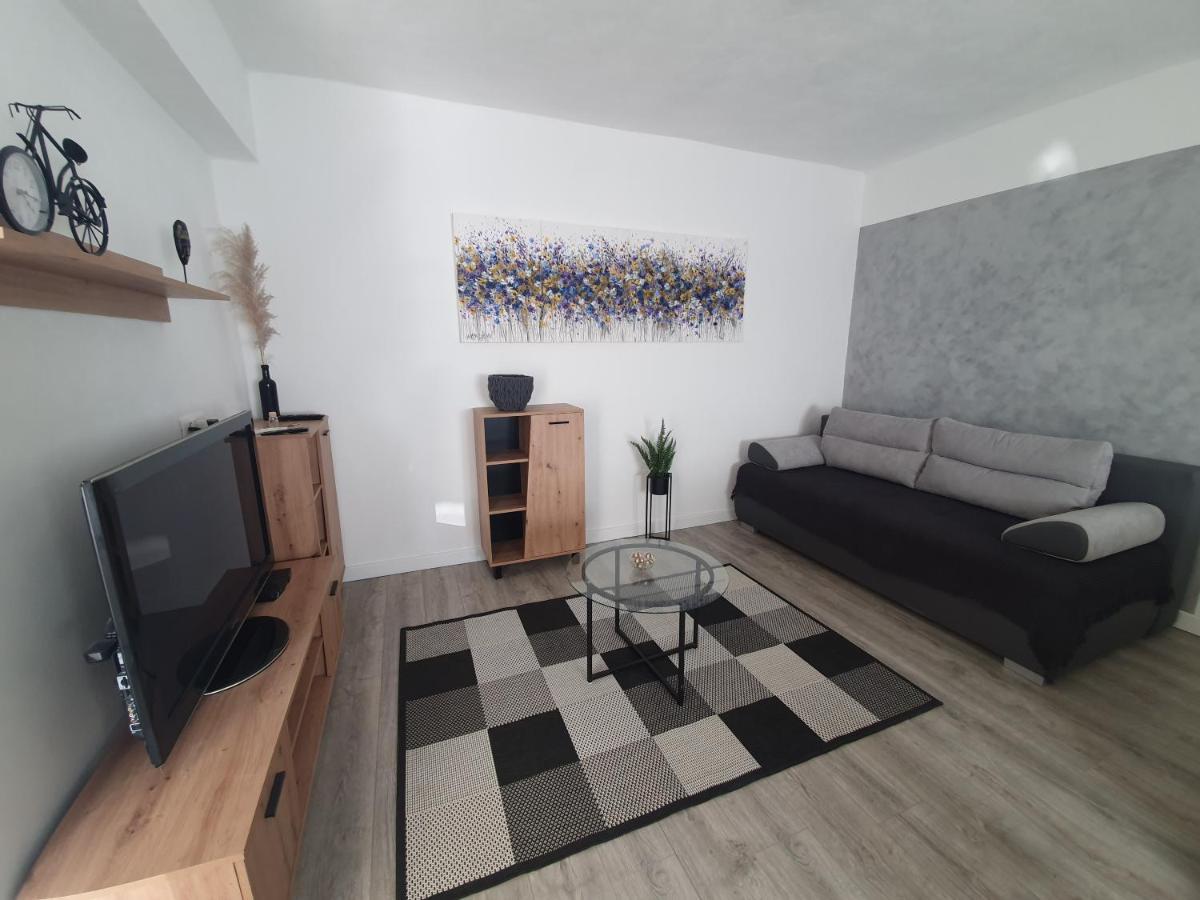 Amama Apartment Brodarica  Luaran gambar