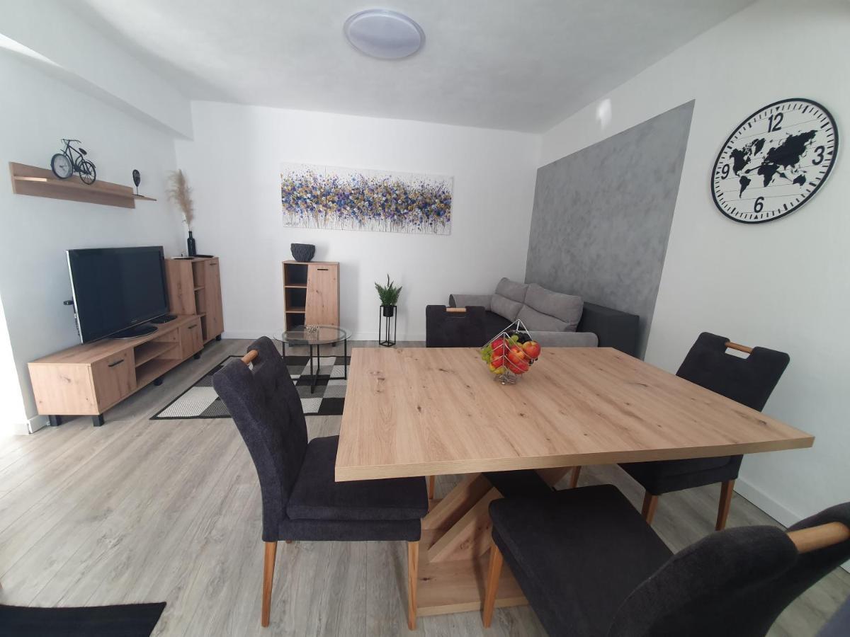 Amama Apartment Brodarica  Luaran gambar