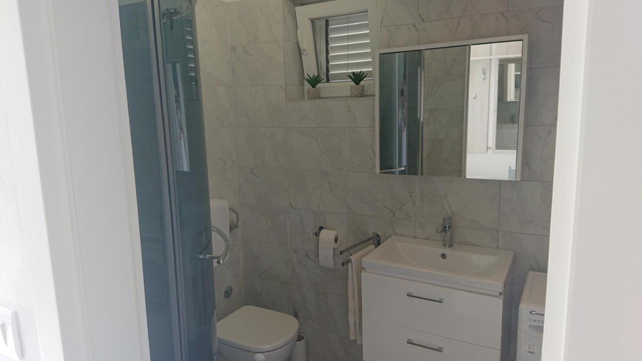 Amama Apartment Brodarica  Luaran gambar